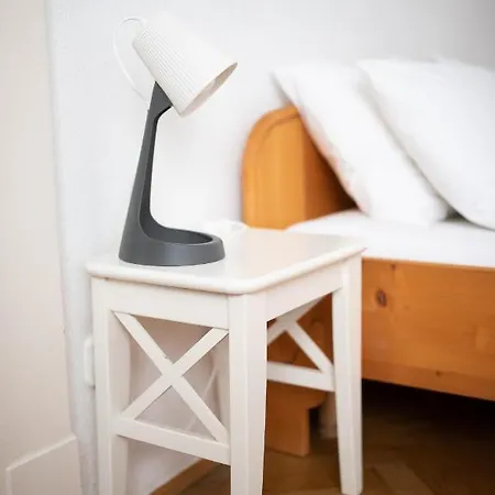 Lizmary's Wonderland Apartman *