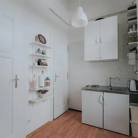 Lizmary's Wonderland * Budapest