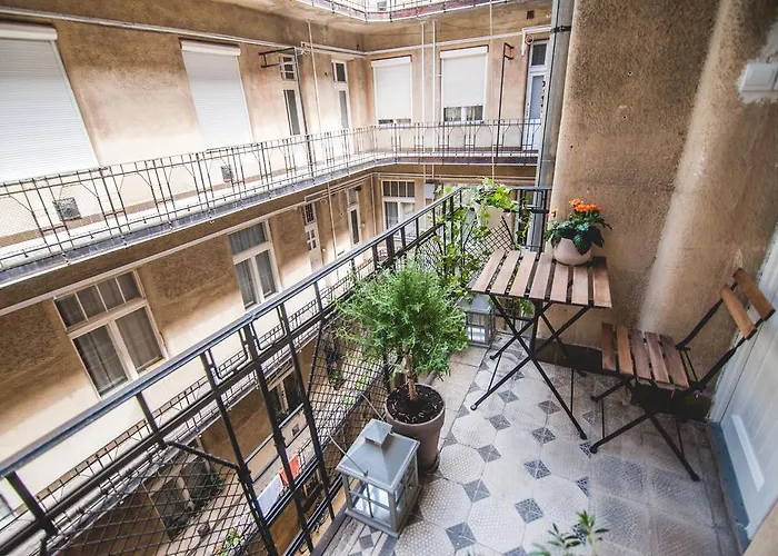 Lizmary's Wonderland Budapest